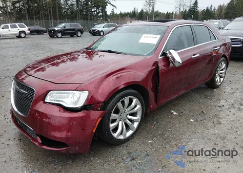 2017 Chrysler 300C z USA, uszkodzony, nr VIN 2C3CCAEG7HH544894